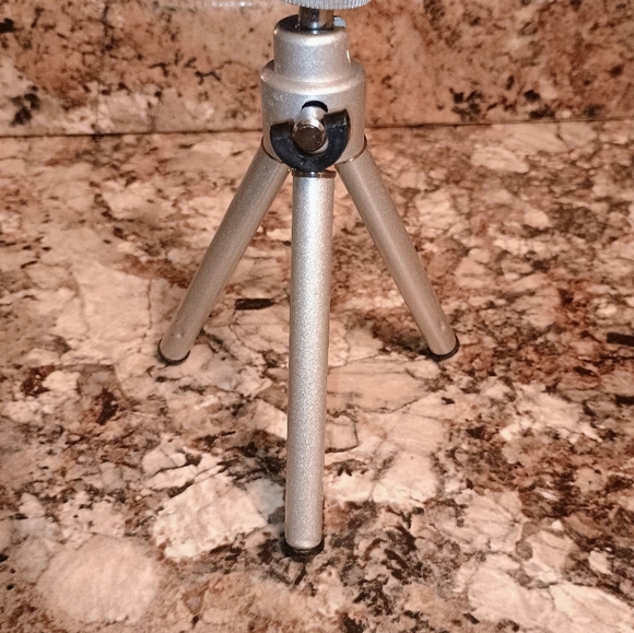 Phone Camera Silver Black Metal Metallic Tripod - Picture 2 of 3